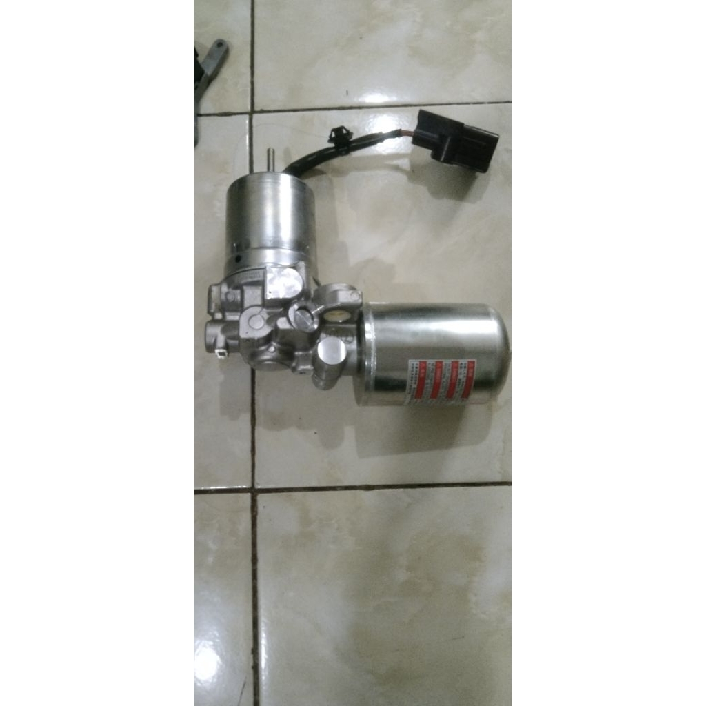 pump Assy brake boster Yaris croos