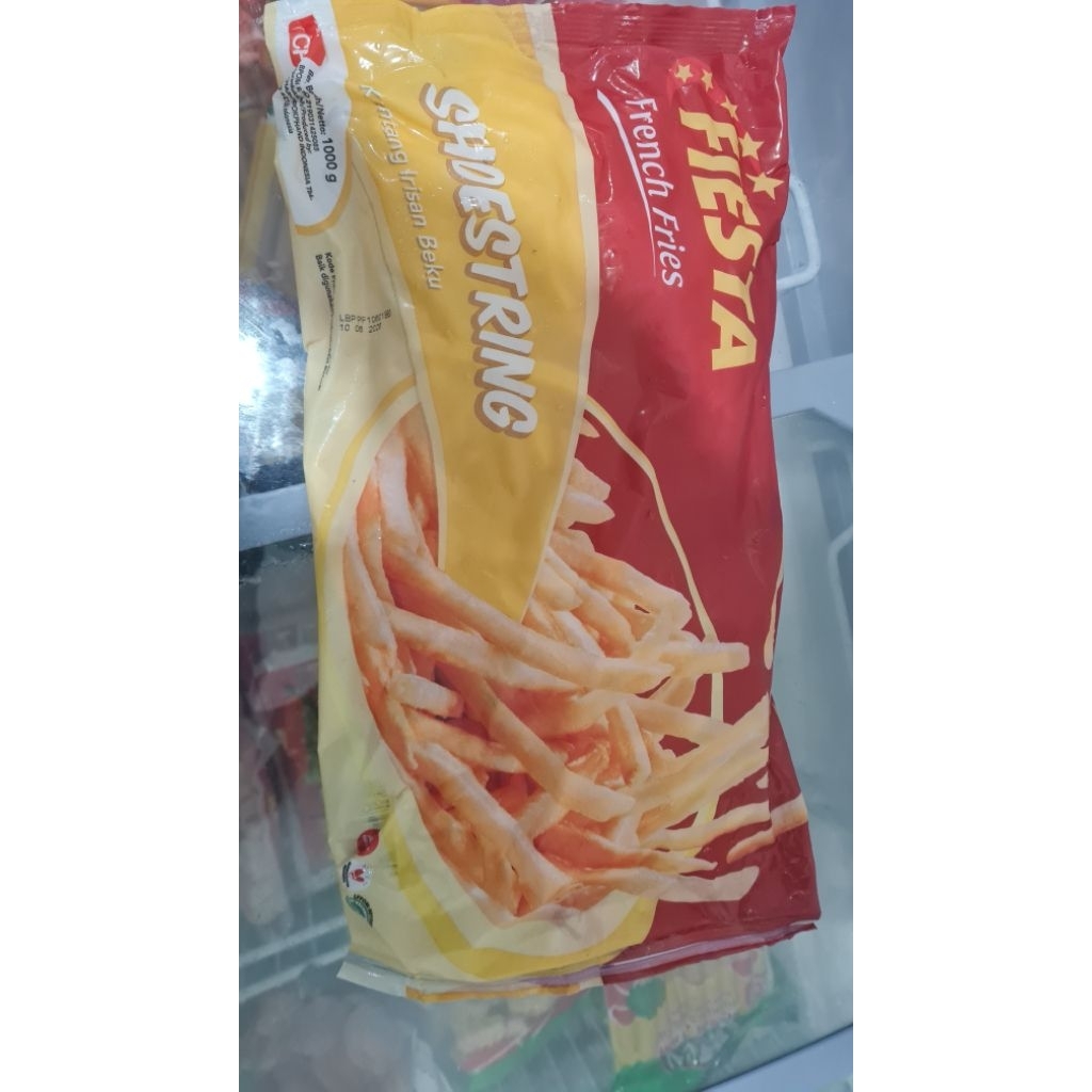 

Fiesta Shoestring 1KG Kentang Beku