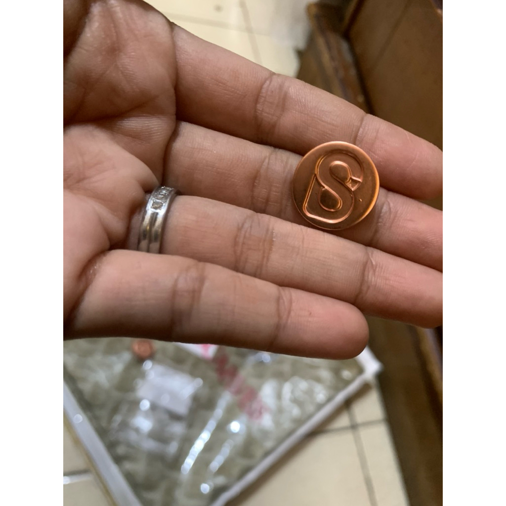 buttonscarves x ria miranda brooch 2pcs new