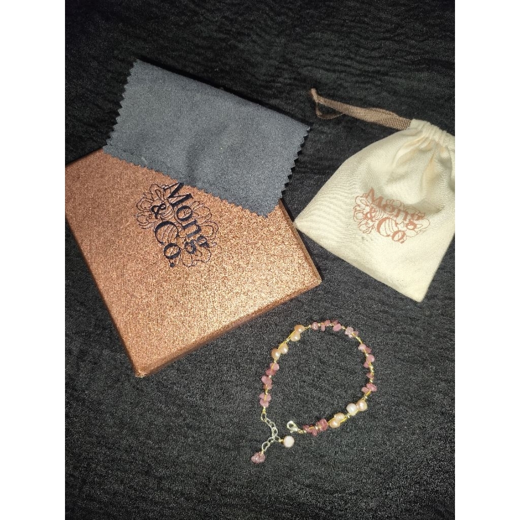 Preloved gelang mong and co