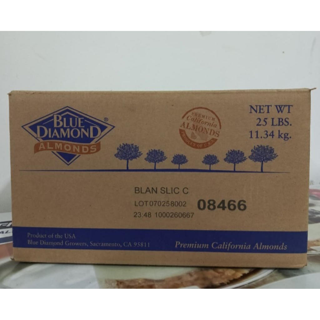 

RAW ALMOND WHOLE 1KG / KACANG ALMOND MENTAH UTUH 1KG