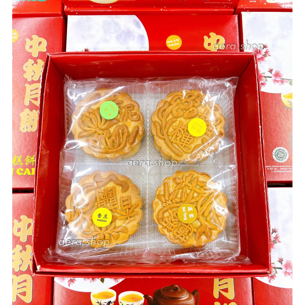 

Mooncake Kue Bulan 1 Kotak 4pcs (4rasa berbeda) Moon Cake Halal