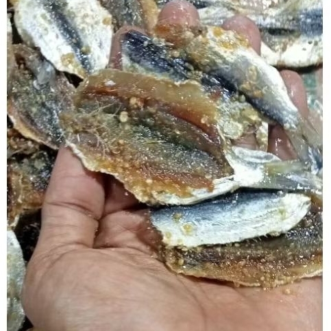 

ikan asin laut (dendeng japuh)asin manis