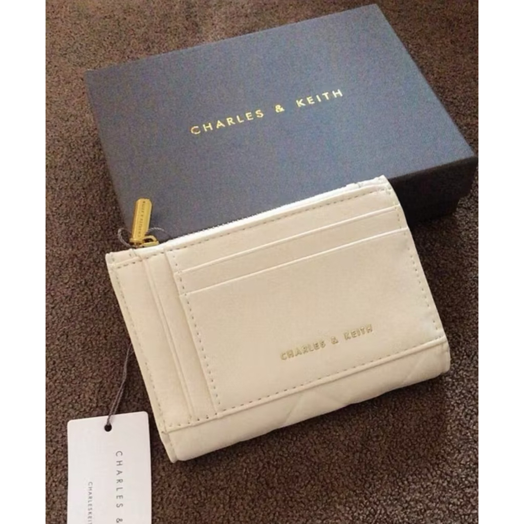 [JASTIP] Dompet Charles and Keith White & Black