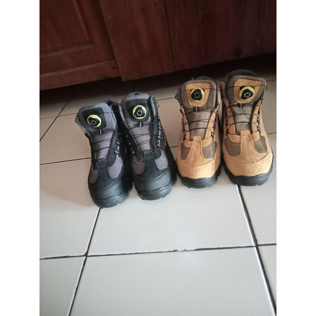Sepatu Safety Tali Putar