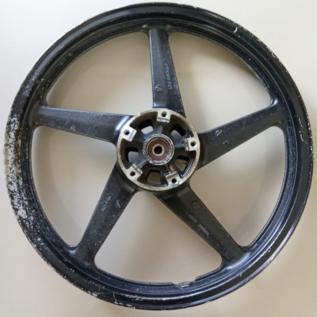 Velg Depan Yamaha Vixion Old 1.60x17 Ori Bekas Kondisi Bagus Kode 3C1
