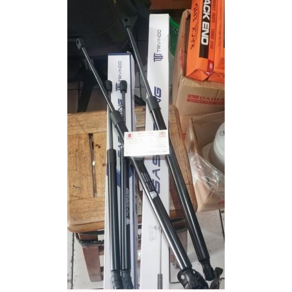 Shock Kap Mesin Chevrolet Captiva