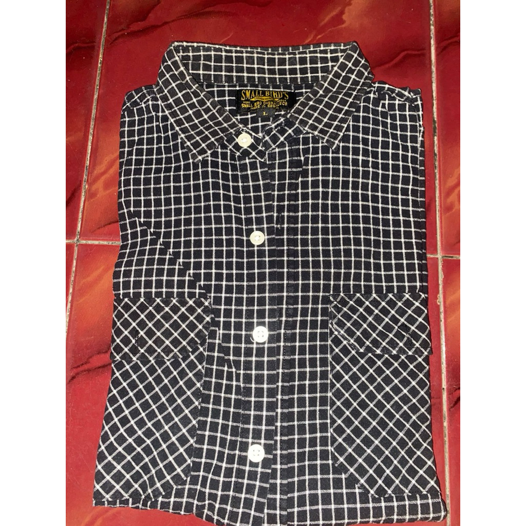Small Bird's kemeja kotak kotak hitam putih preloved