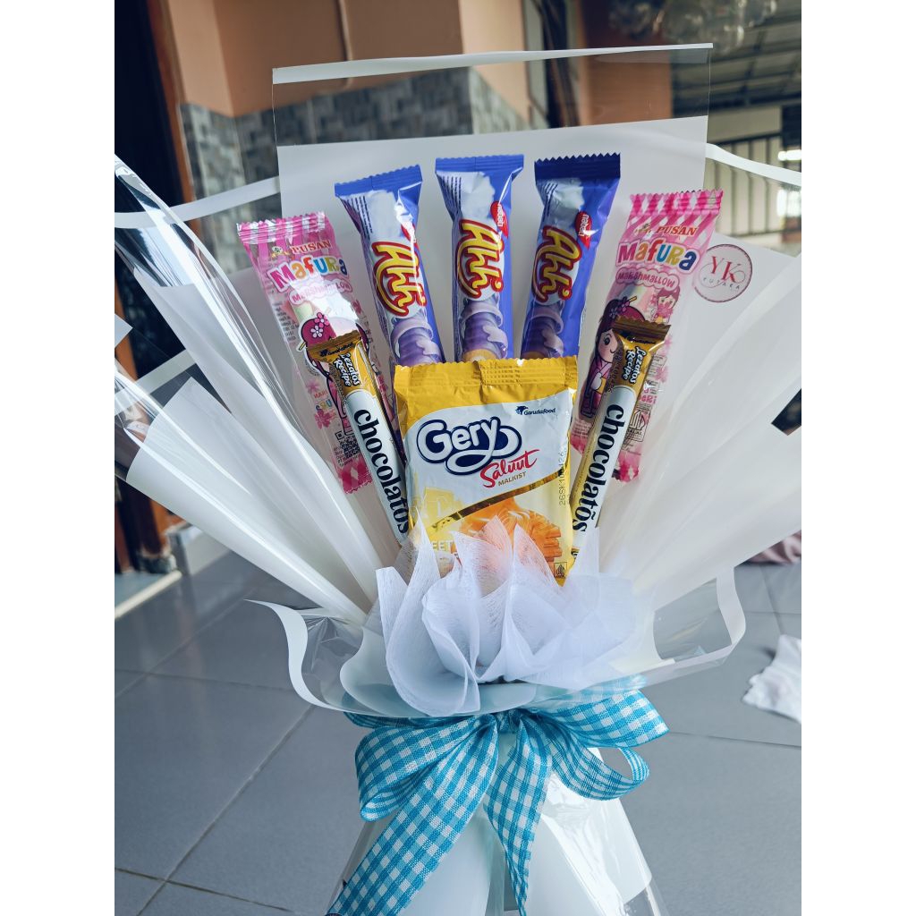 

bucket Snack murah / bouquet anak wisuda / buket jajanan hampers gift kado