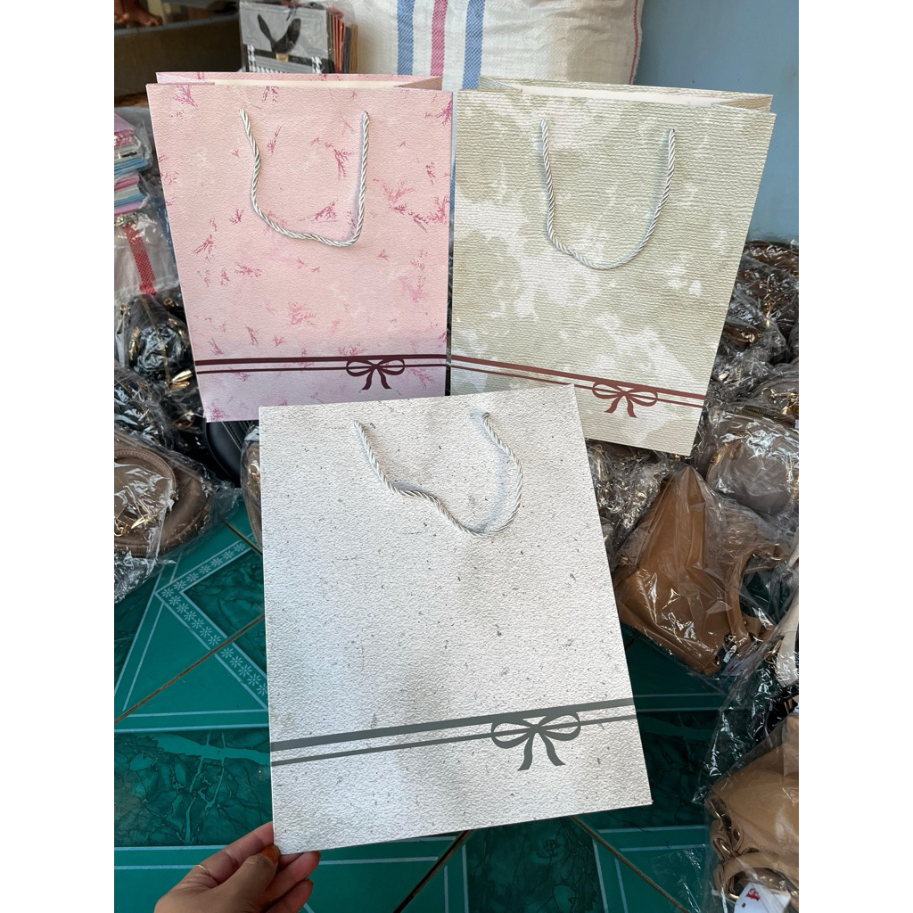 

Paperbag motif coquette