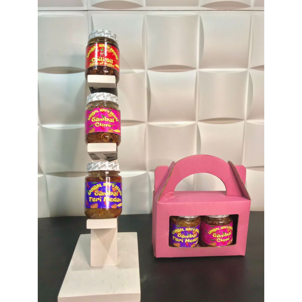 

Sambal Ratu Pedas Paket Triped , Sambal Cumi, Sambal Teri dan Chilli Oil Taste of Korea