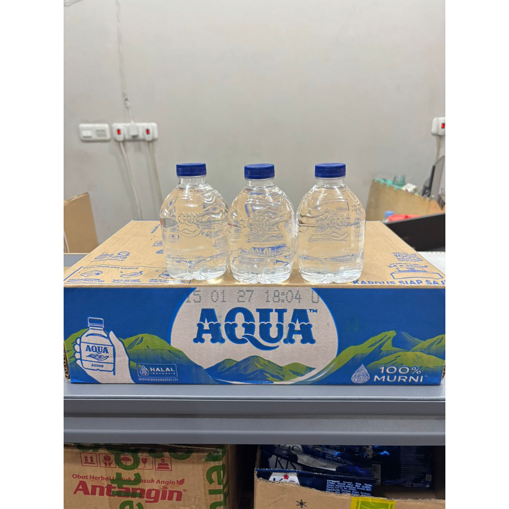 

AQUA CUBE MINI BOTOL 220ml HARGA PER KOTAK