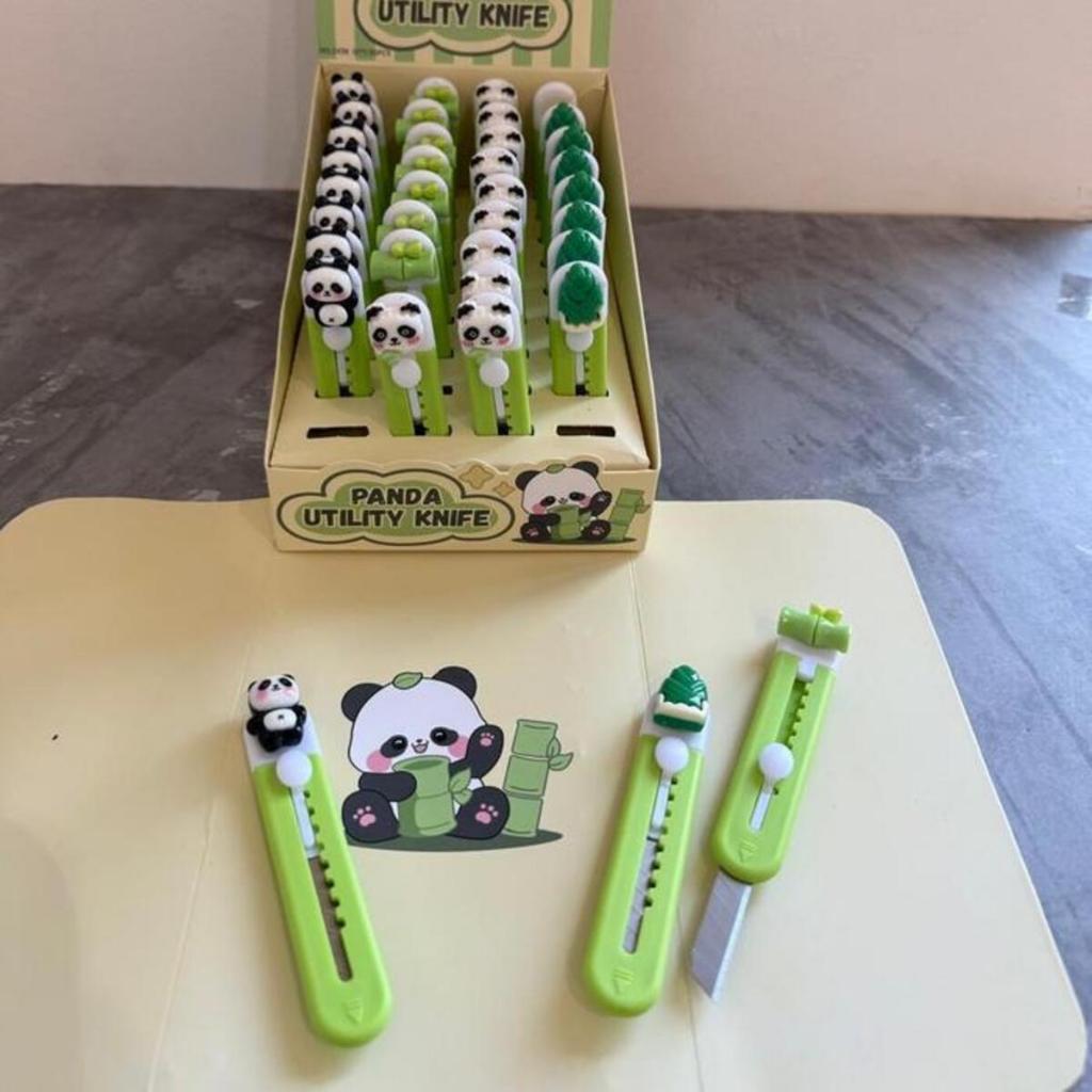 

Cutter Mini Travelling Pisau Silet Lucu Karakter PANDA