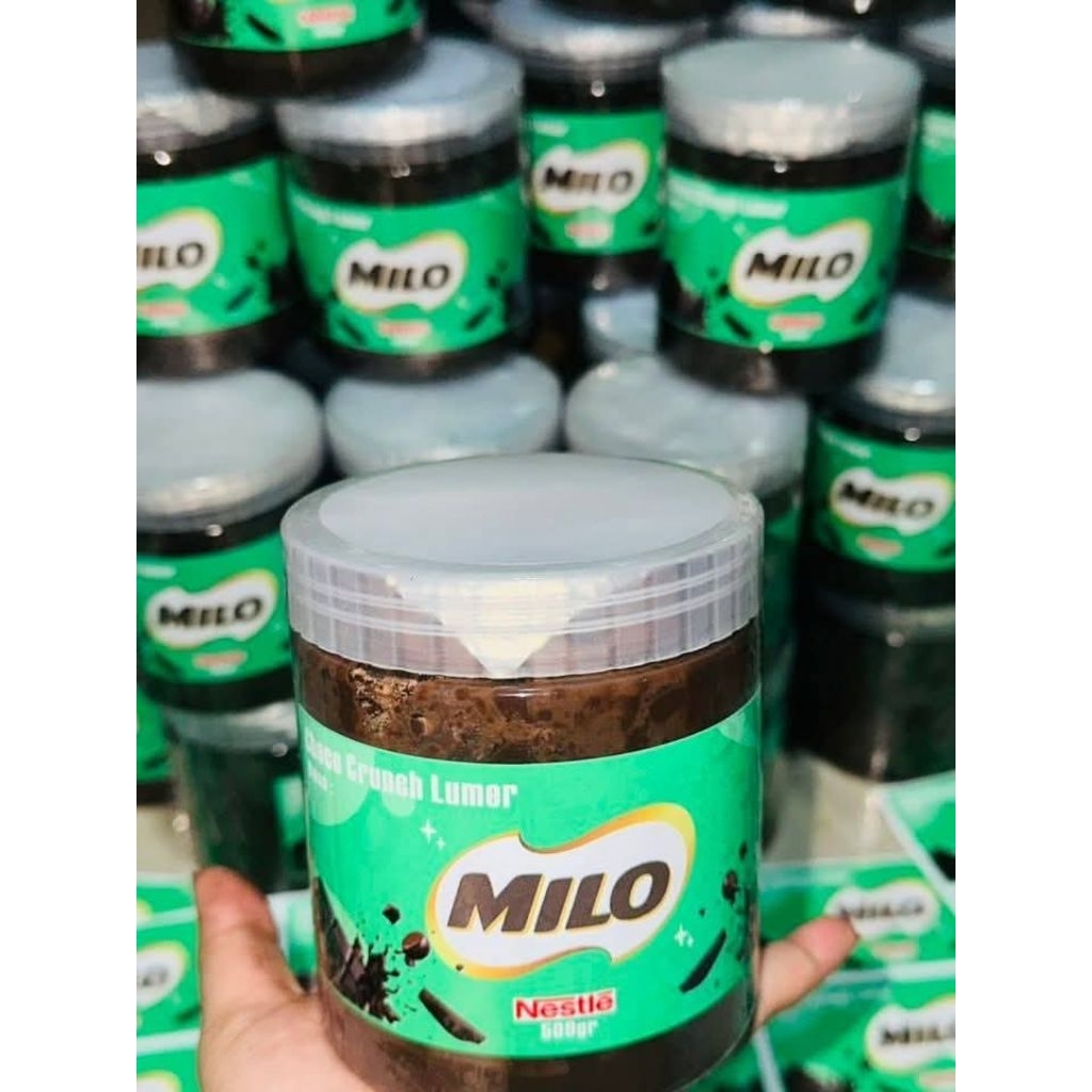 

milo chococran lumer viral,coklatx dri atas sampai bawah,ada taburan milox,dan pastinya ga bikin enneg dileher,,asli lumer banget,ukuranx500ml