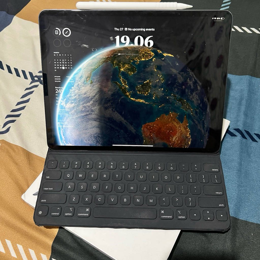 iPad Pro 12.9 inch 2018 Wifi Only (3rd Generation) 64GB Batangan Space Grey + Apple Smart Keyboard F