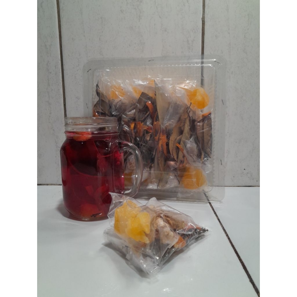 

Wedang Uwuh – 1 Pack Isi 10 Pcs | Minuman Herbal Tradisional Jawa