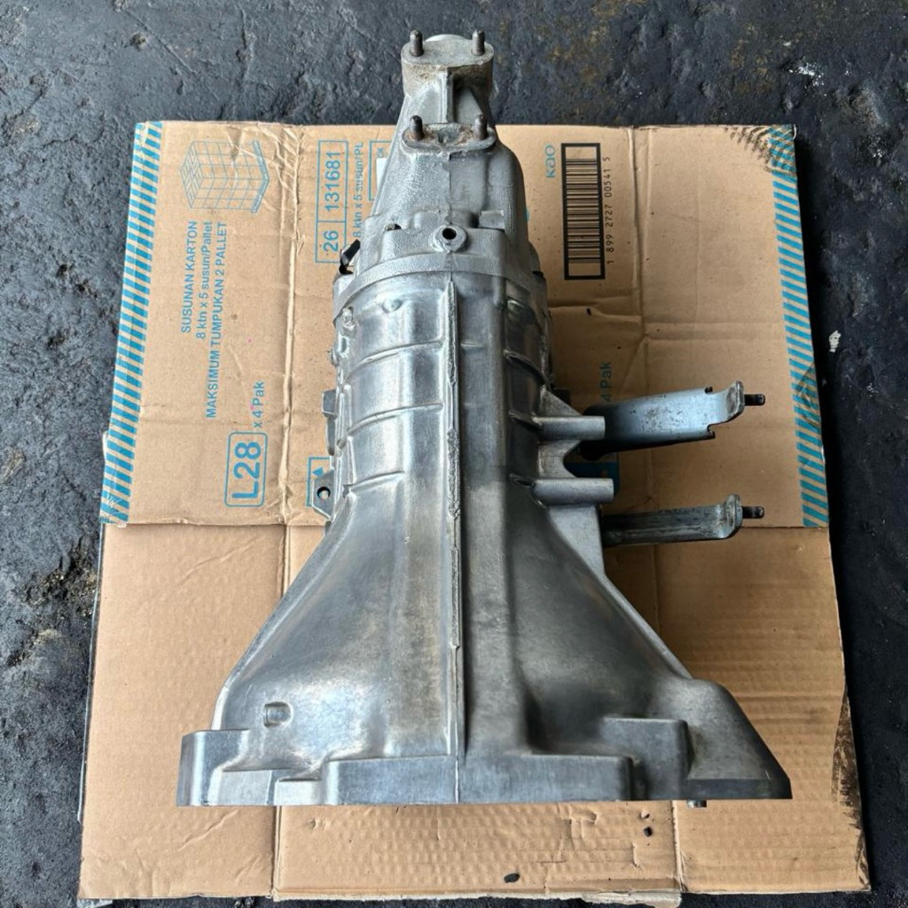 Gearbox transmisi manual L300 diesel 4D56 original garansi