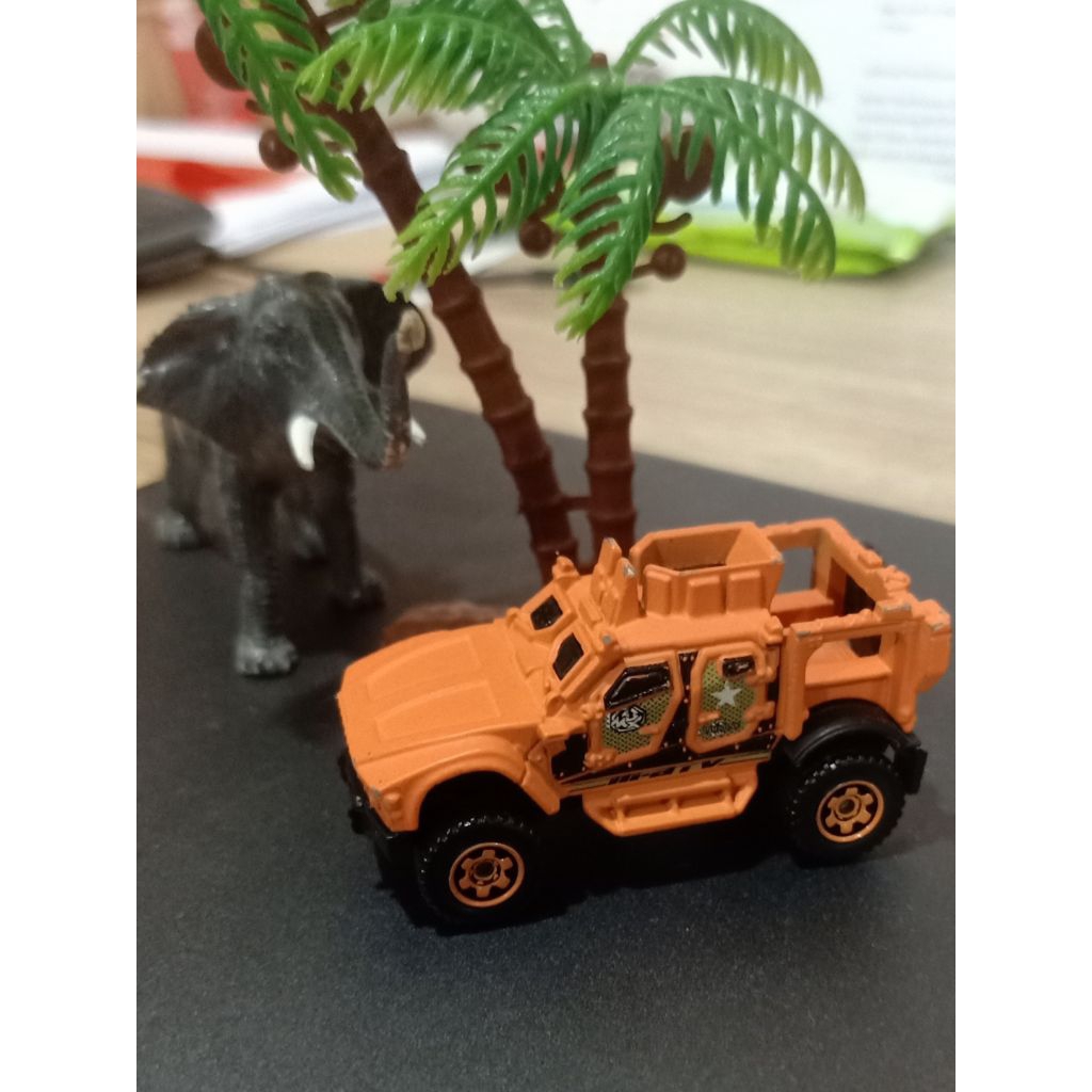 Preloved Matchbox - 2012 Mattel - OSHKOSH M-ATV / Loose Diecast / Mobil mainan bekas