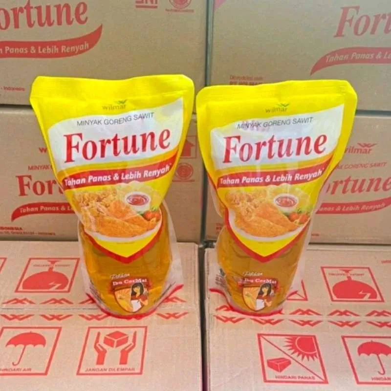 

Wilmar Fortune Minyak Goreng Sawit 1 Liter 1 Dus isi 12 pcs - BEAUTY MART134
