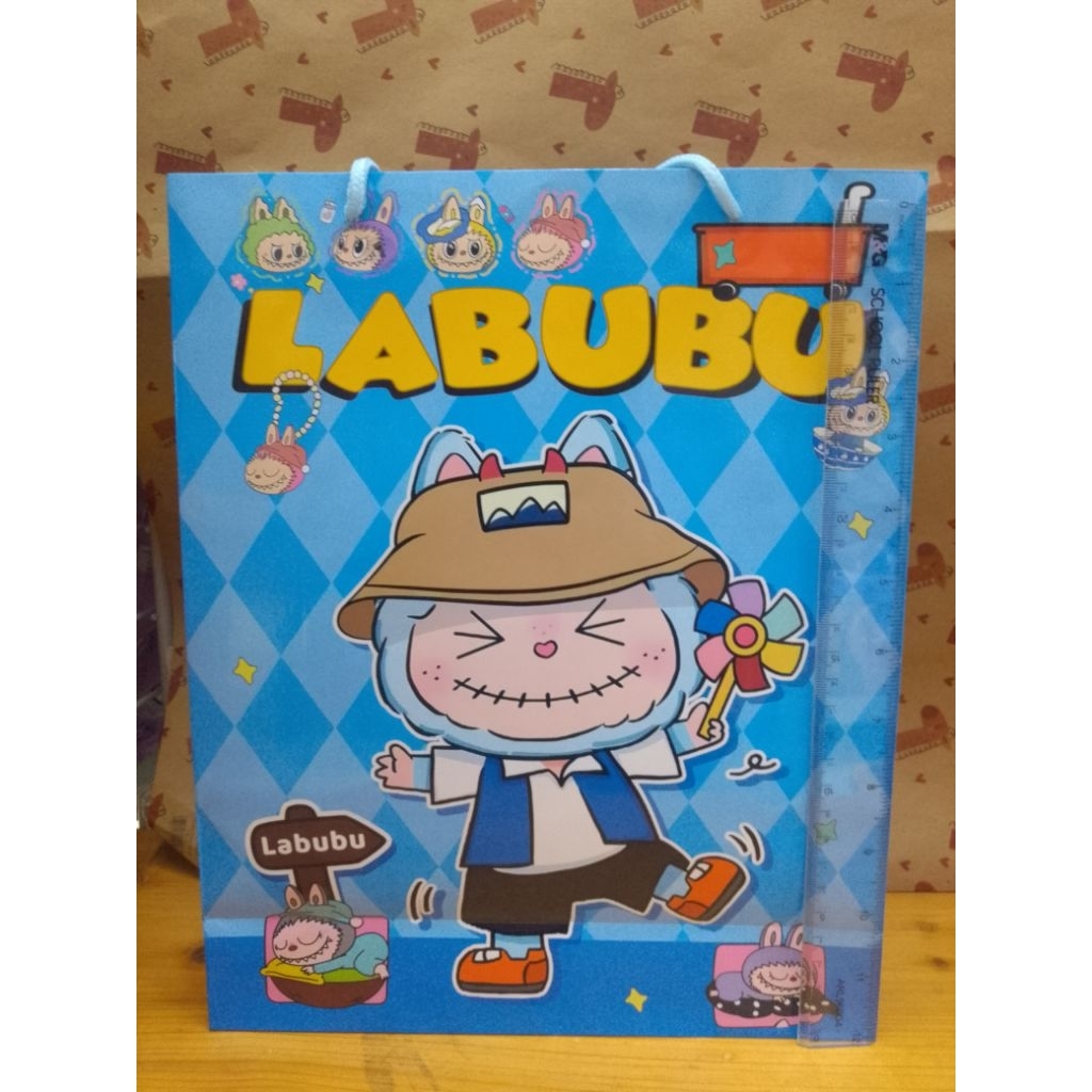 

PAPERBAG UKURAN SEDANG RANDOM