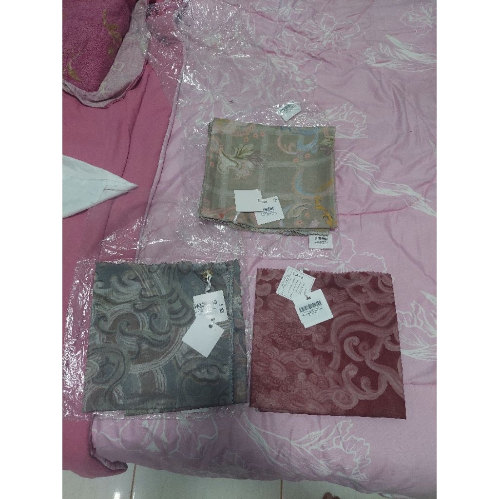 Buttonscarves Ukuran Syari (XL) (As Is)