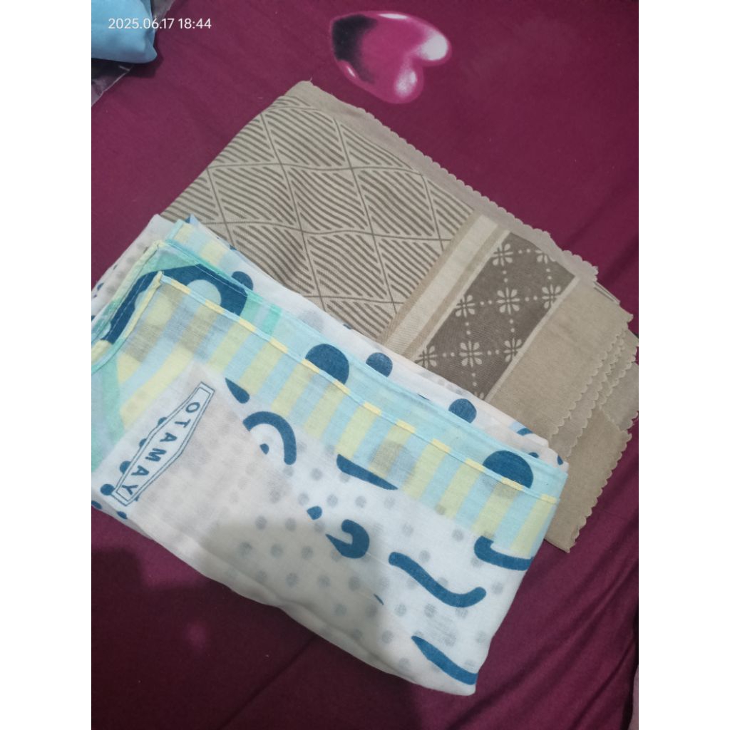preloved hijab motif