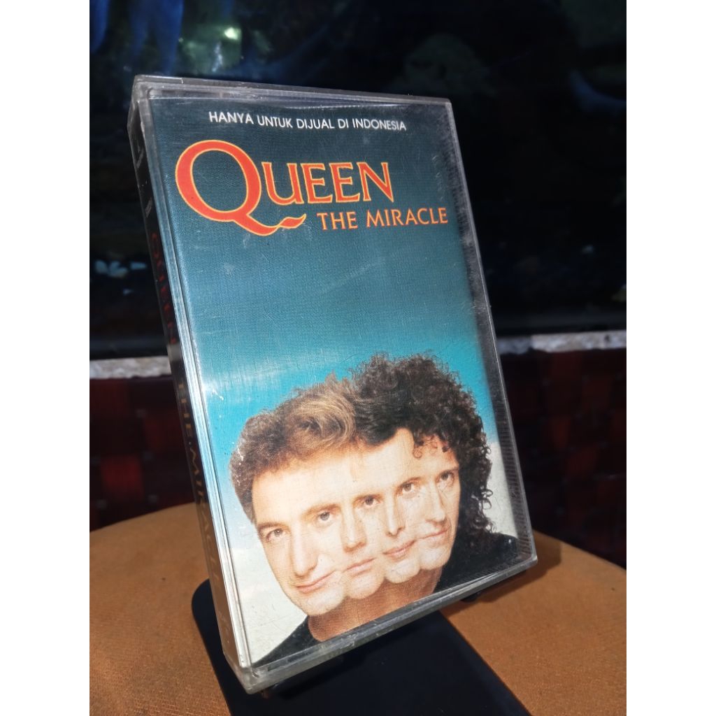 kaset pita band QUEEN 1 album the MIRACLE