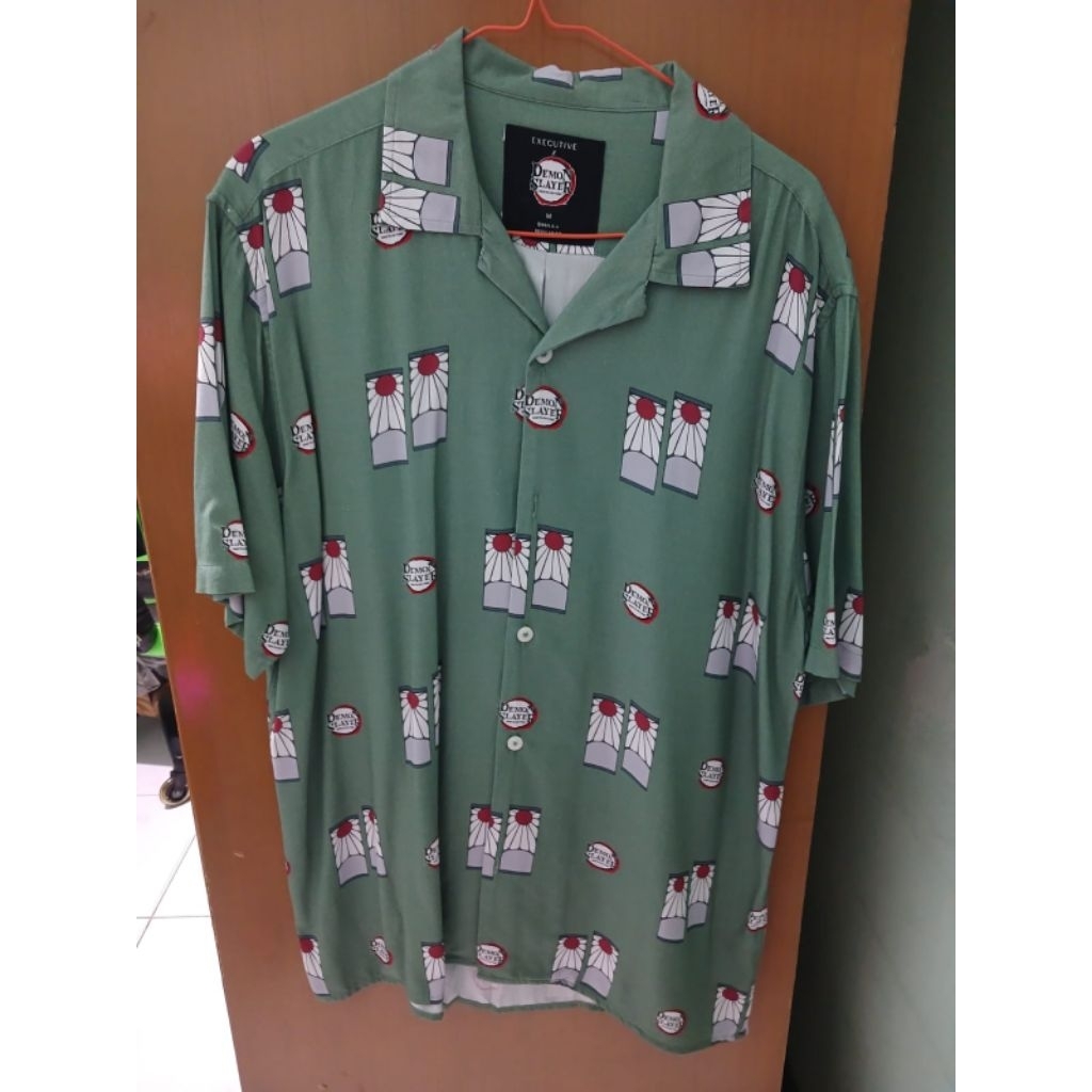 Kemeja demon slayer hijau executive