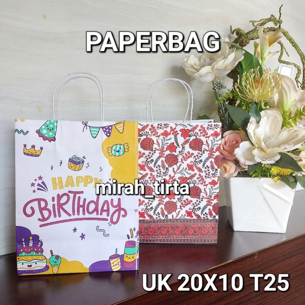 

TAS PAPERBAG.Tas kertas . paperbag ulang tahun. tas hajatan . tas kertas batik. tas kado. tas ultah ilang tahun