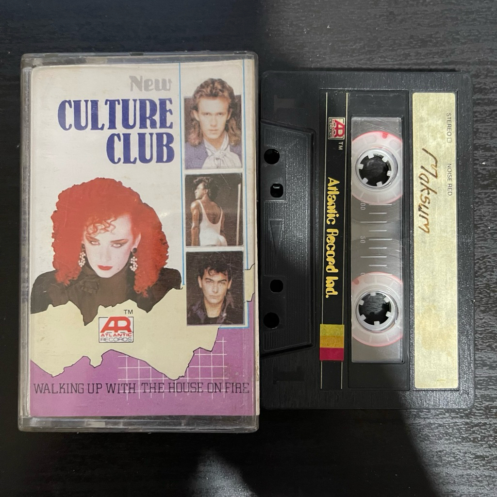 Kaset pita - Culture Club - Walking Up With The House On Fire