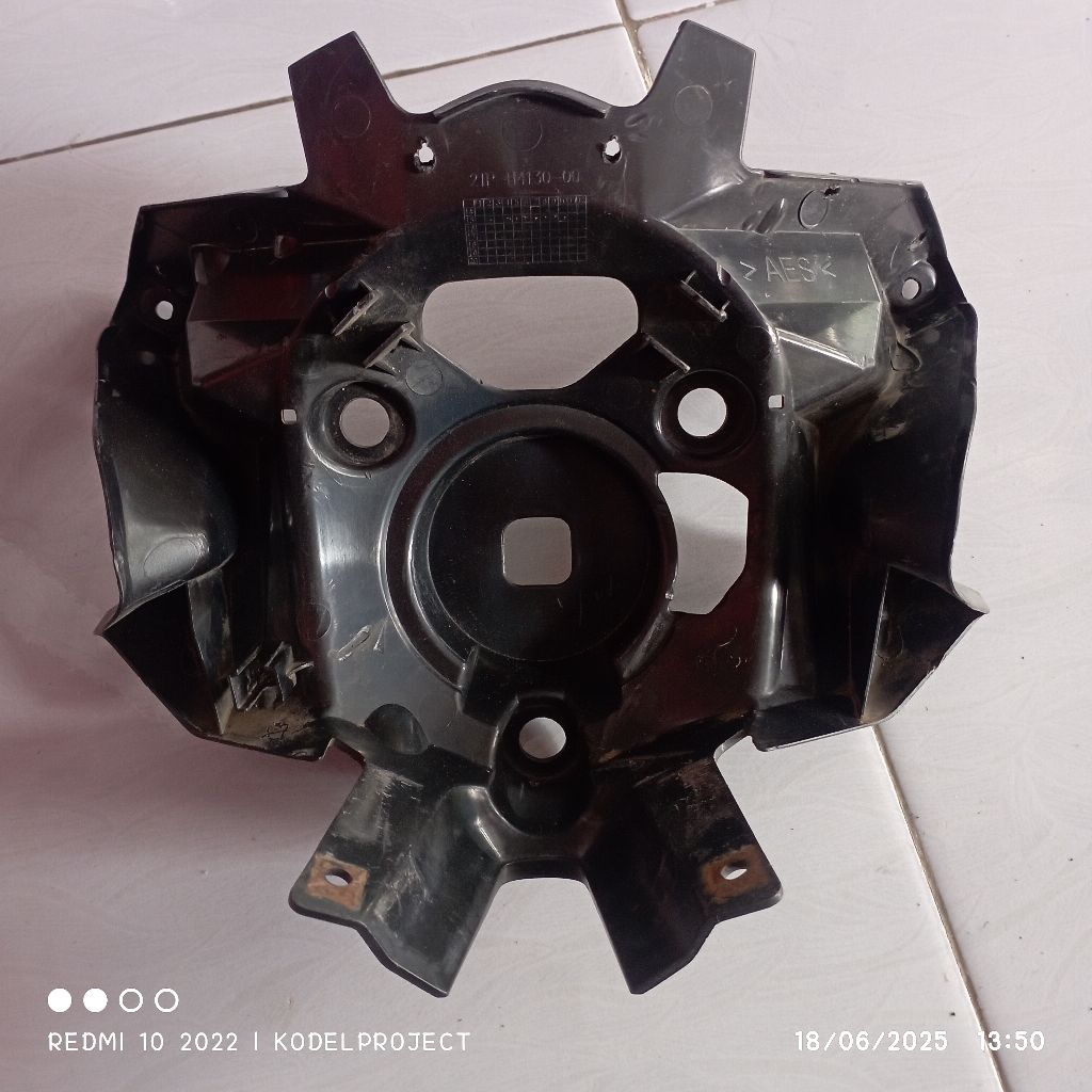 cover batok belakang lampu depan vixion new huosing lampu depan vixion original