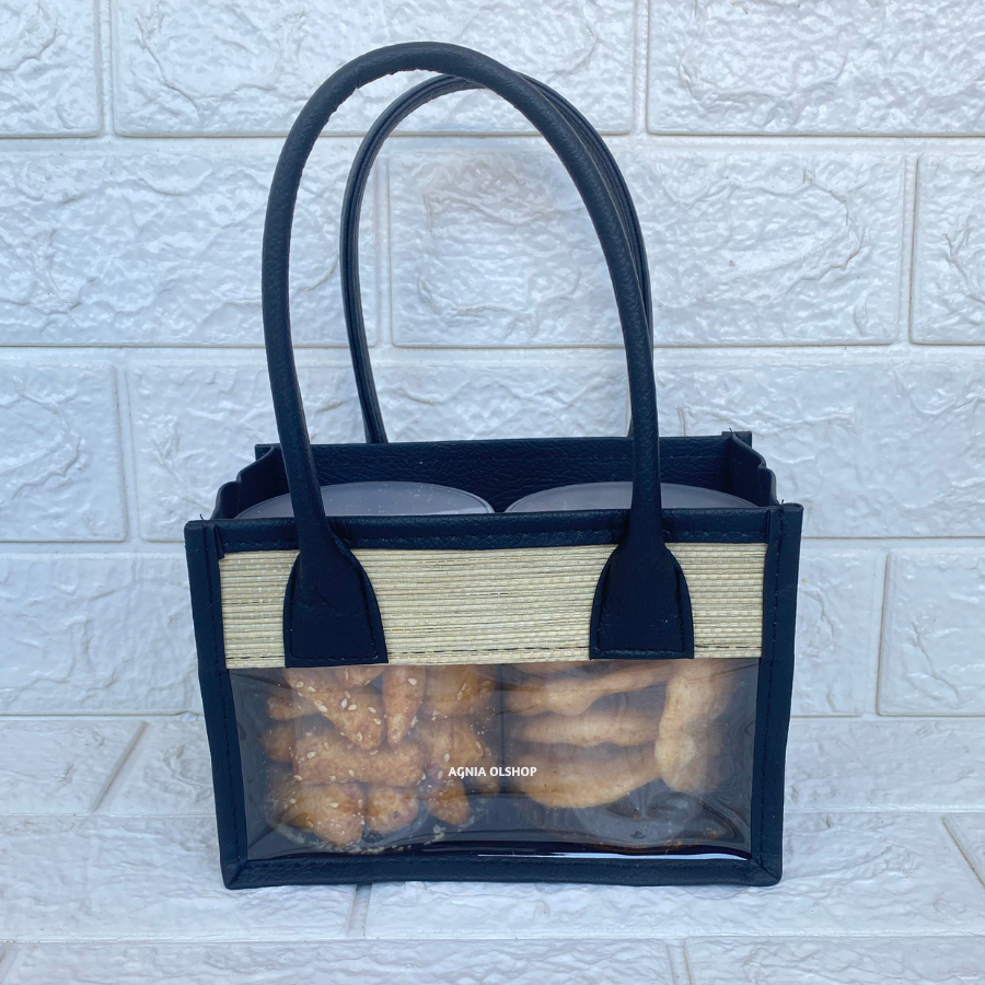 

Tas Hampers Mendong Untuk Isi 2 Toples Silinder (Hitam) Keranjang Parcel Mika