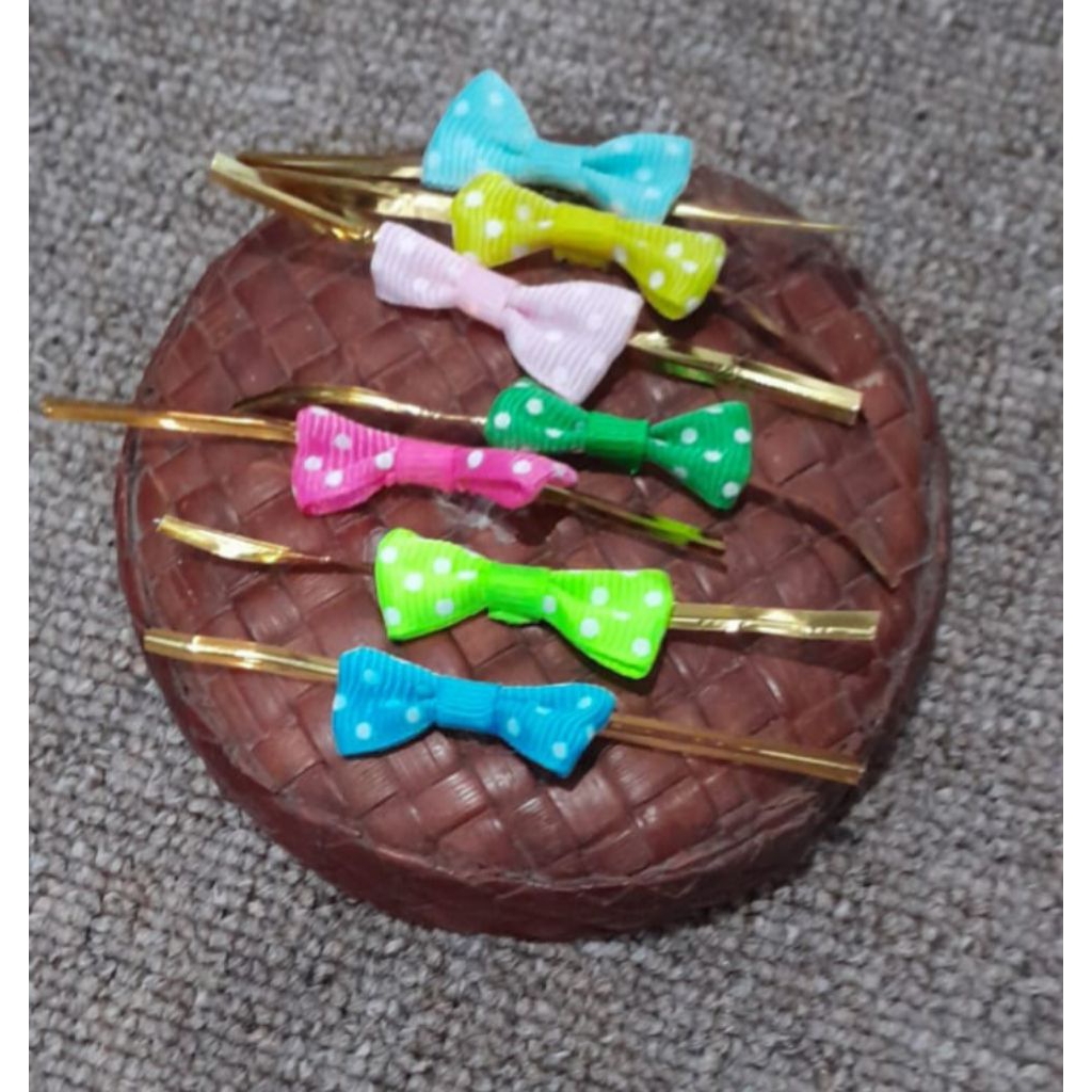 

(50 pcs) pita kawat tie polkadot pengikat plastik hampers goodie bag ulang tahun / sunatan / tidak sinten