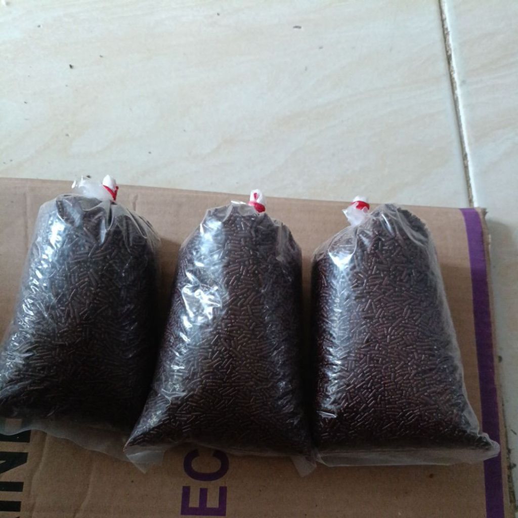 

10 pack 250 gram coklat compound butir ceres