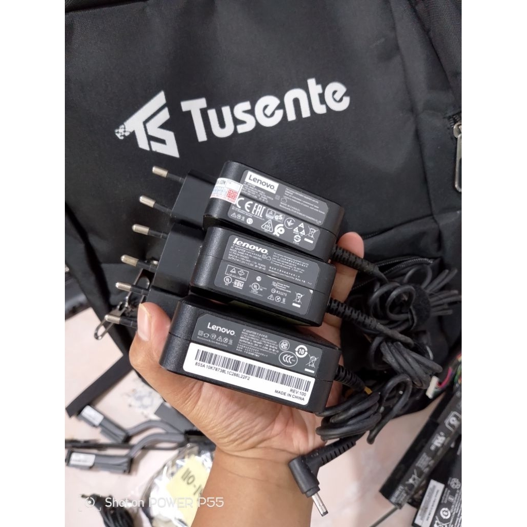 Charger Cas Casan Laptop Lenovo Lubang Kecil