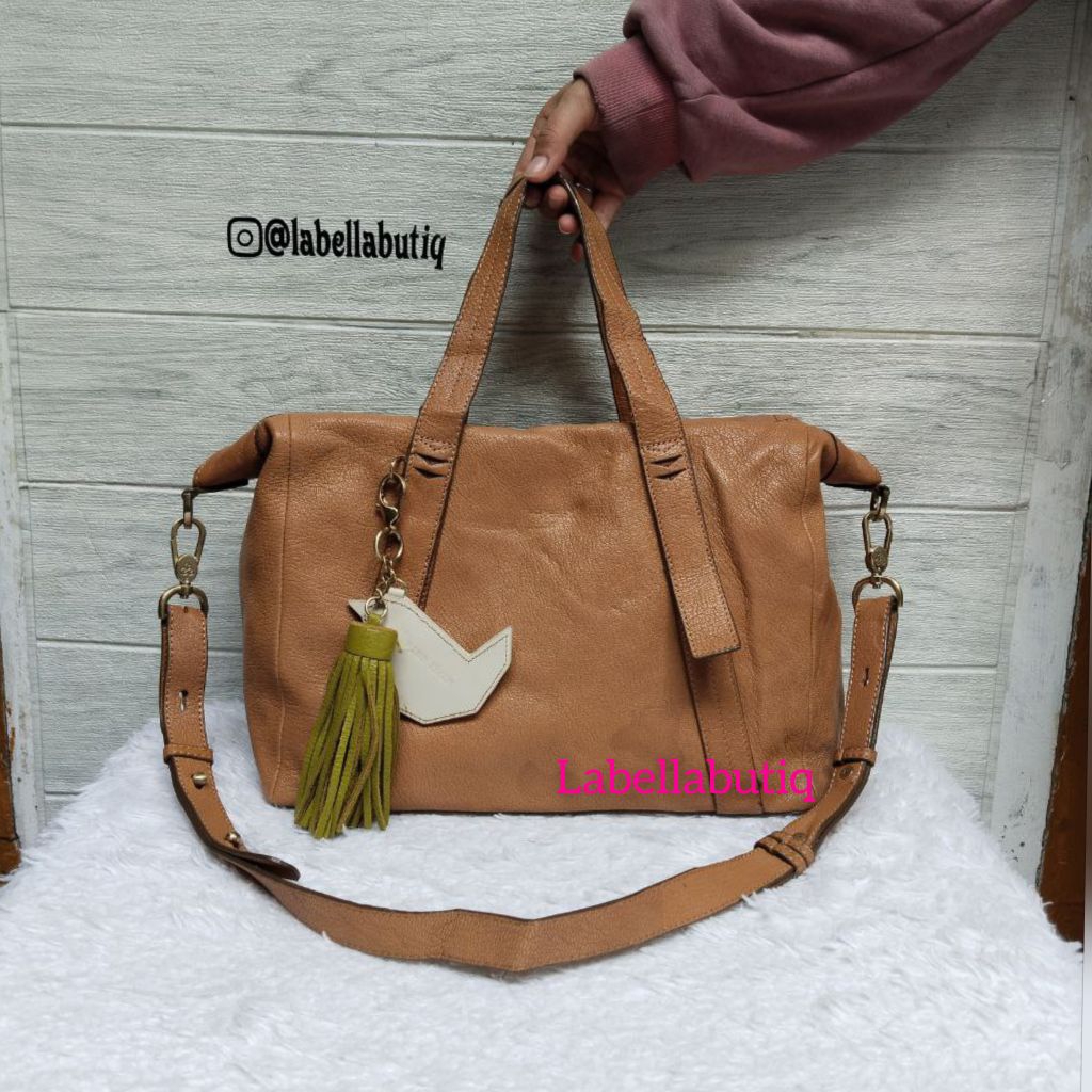 Finn Esker Tas Wanita Kulit Asli Brand