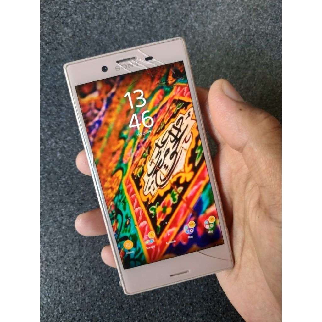 Sony Xperia X Compact - Second