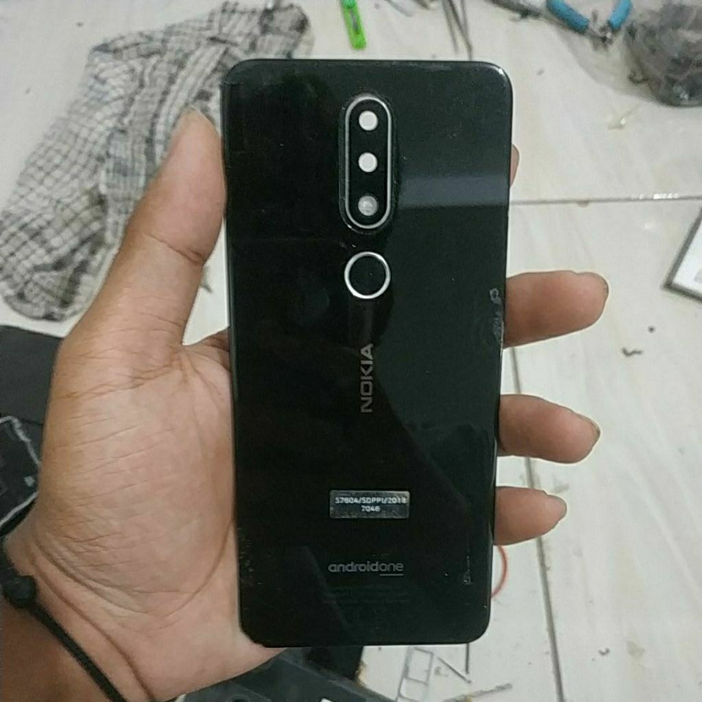backdoor bekas Nokia 6.1 plus lumayan mulus,minus gompal dikit, cek gambar