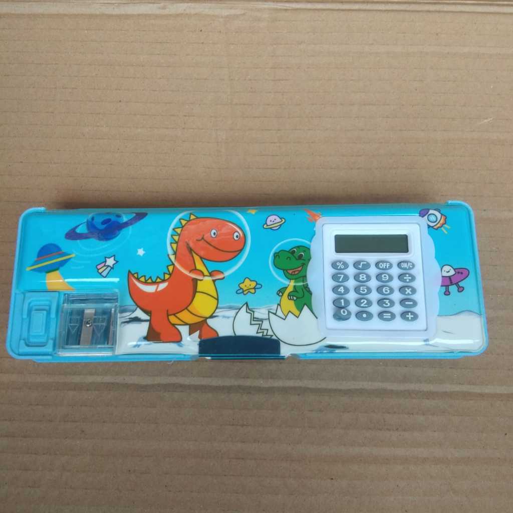 

Tempat Pensil Karakter Magnet Kalkulator