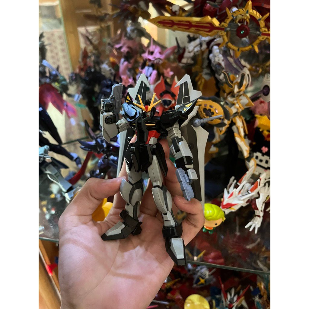 Gundam HG Strike Noir