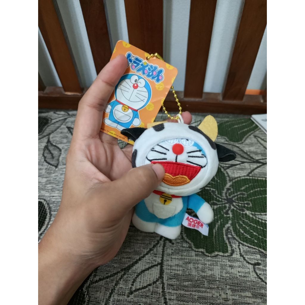 boneka ganci doraemon kostum sapi by aoger