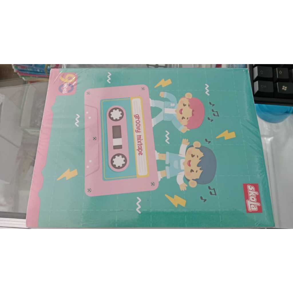 

Buku Tulis SKOLA isi 58 lembar. 1 pack isi 10 pcs