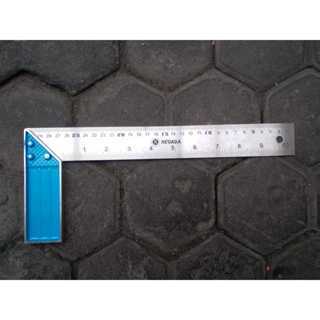 

Siku Tukang NEVADA 12 Inch Grosir– Siku Baja Presisi 90° untuk Tukang Kayu, Teknik & Konstruksi