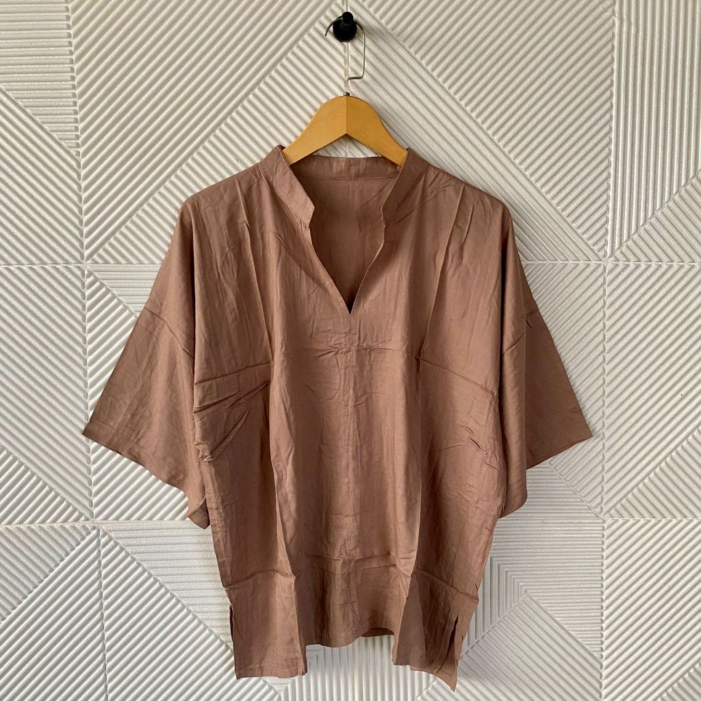 Syafiqa Blus Oversize Wanita / Atasan Polos Wanita Lengan Pendek / Korean Style / Kemeja Jumbo Size