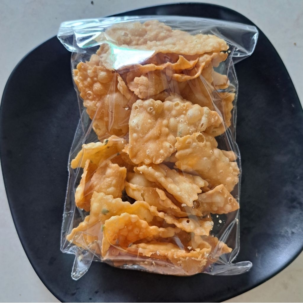 

Kripik bawang 200 gram