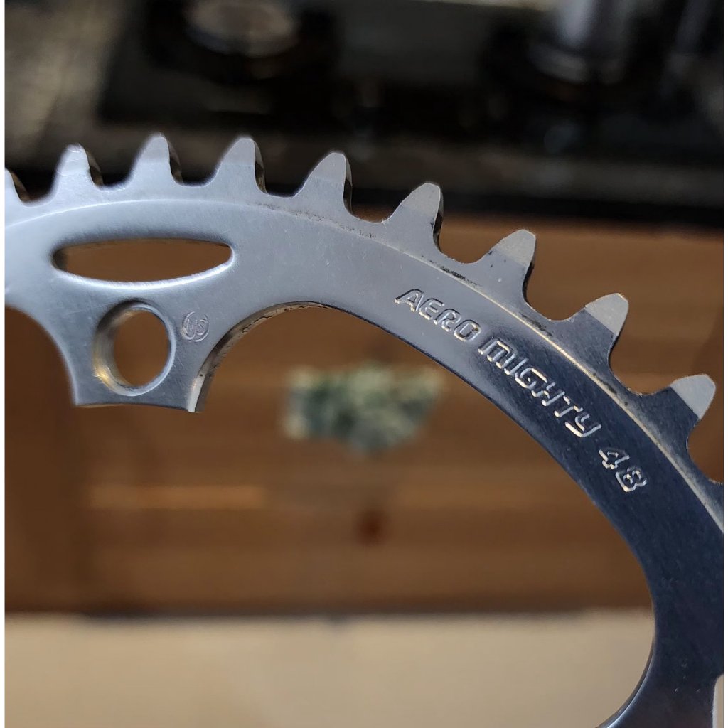 Sugino mighty competition 48T + 50T + cog dura ace njs 14T