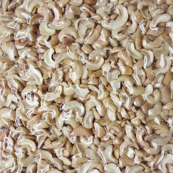 

Kacang Mede Mentah Belah Dua WS-2 Grade 2 Mete Patahan Pecahan Murah 500 gram