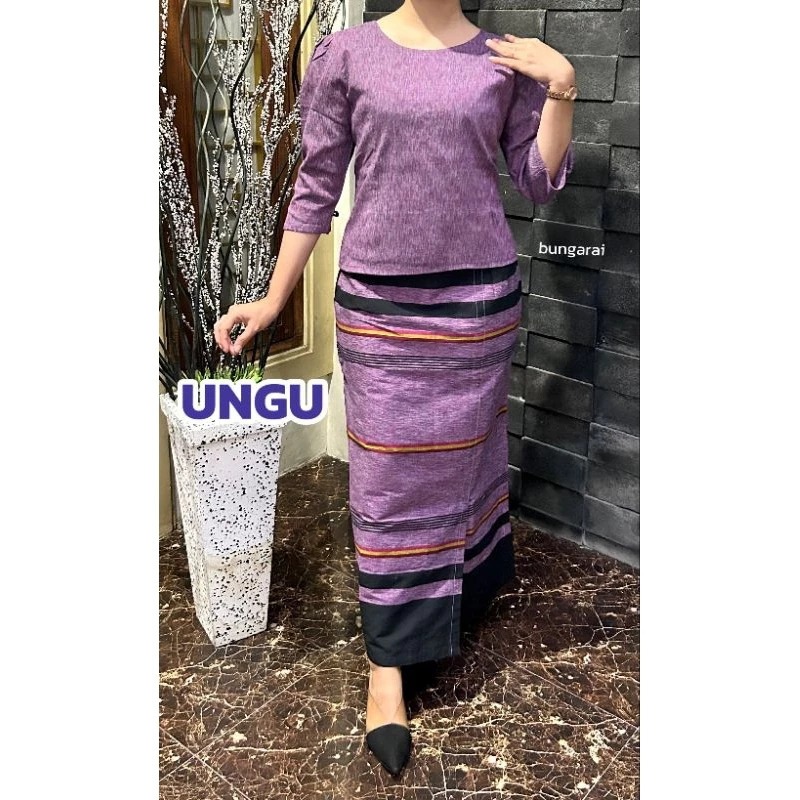 SETELAN TENUN LURIK SETELAN WANITA ATASAN ROK PANJANG