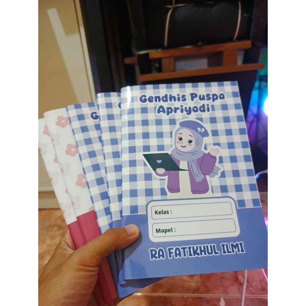 

Buku tulis costum nama anak
