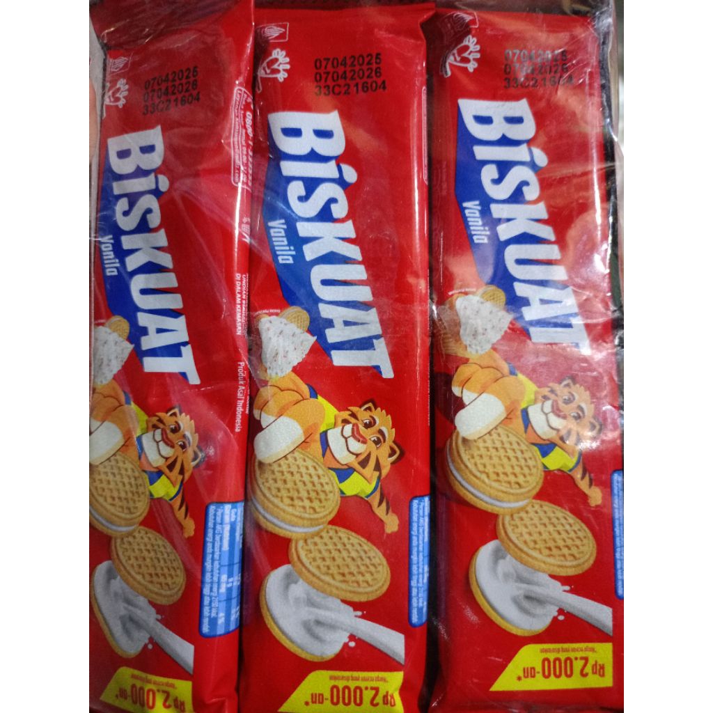 

1 Pak Biskuat Bulat Rasa Vanilla Isi 12 Sachet x 4 Keping